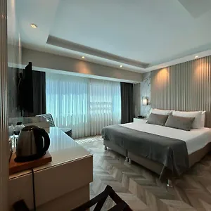 https://the-roomy-hotel-nisantasi.istanbul-turkeyhotels.com